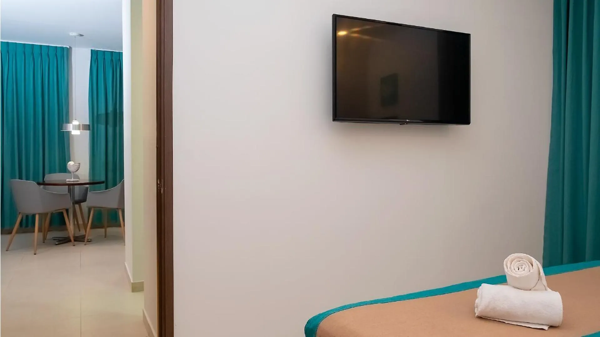 **** Hotel Portobelo Plaza De Las Americas San Andres  Colombia