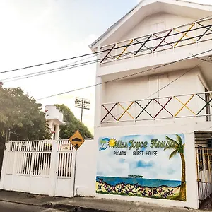 Inn Miss Joyce House, San Andres (San Andres and Providencia Islands)